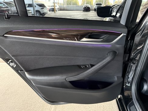Used 2018 BMW 530i image 24