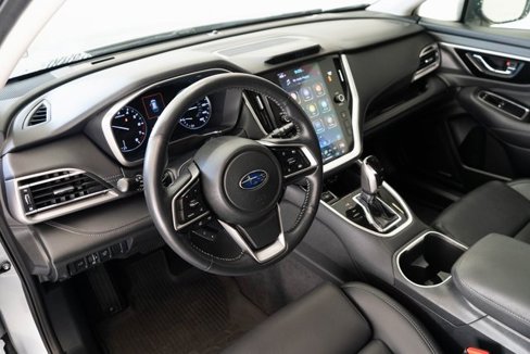 Used 2021 Subaru Outback Limited image 4