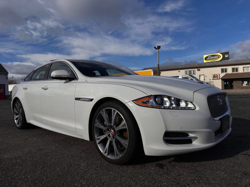 Used 2015 Jaguar XJ AWD image 1