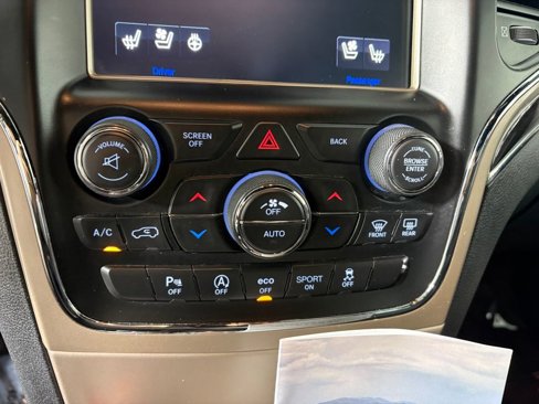 Used 2017 Jeep Grand Cherokee Overland image 20