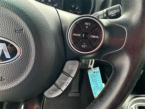 Used 2017 Kia Soul image 19