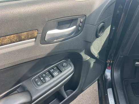 Used 2013 Chrysler 300 C image 26