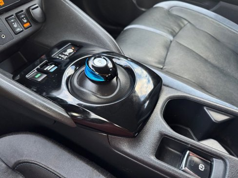 Used 2018 Nissan Leaf SL w/ SL Technology Package image 24
