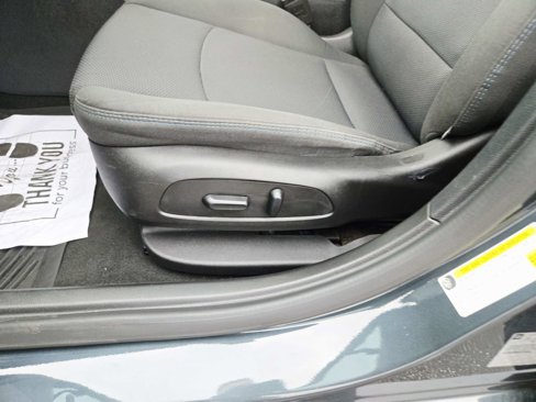 Used 2017 Chevrolet Cruze LT w/ Convenience Package image 38