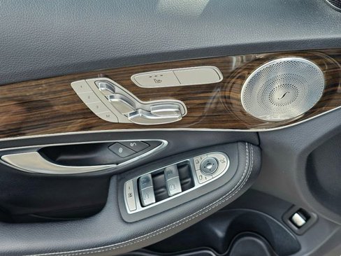 Used 2017 Mercedes-Benz C 300 4MATIC Sedan image 21