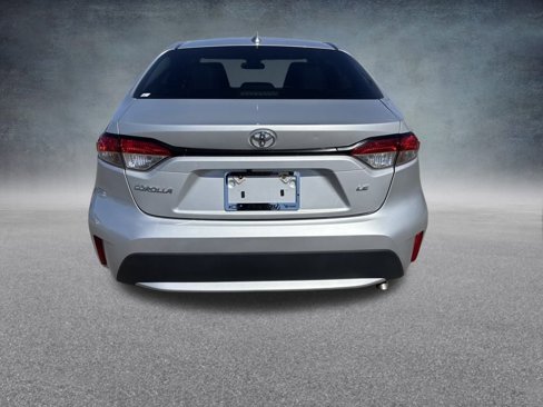 Used 2022 Toyota Corolla LE image 17