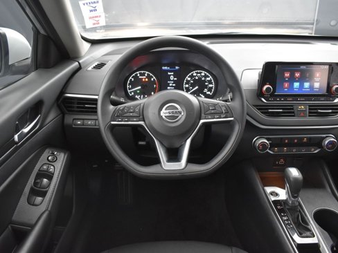 Used 2022 Nissan Altima 2.5 S image 12