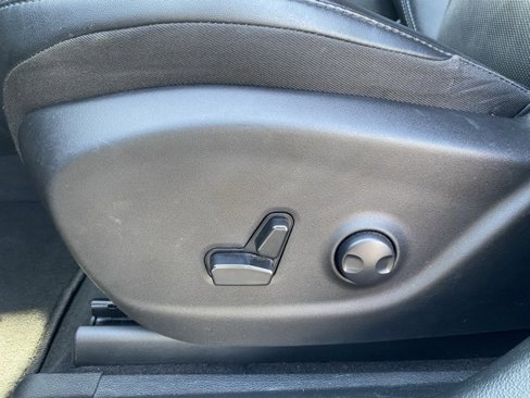 Used 2023 Jeep Cherokee Altitude Lux image 21