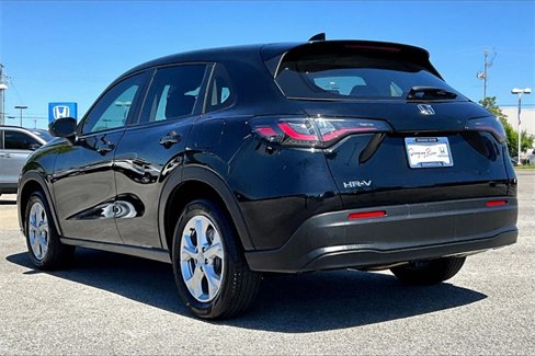 Used 2023 Honda HR-V LX image 10