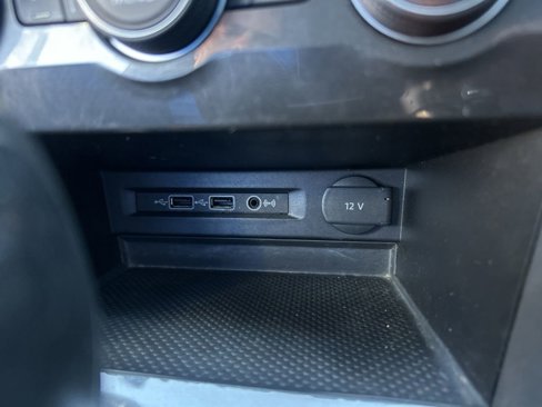 Used 2018 Volkswagen Tiguan SEL image 41