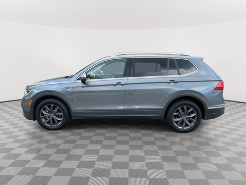 Used 2022 Volkswagen Tiguan SE image 4