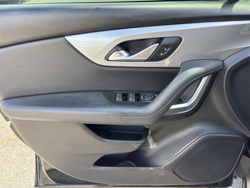 Used 2020 Chevrolet Blazer LT image 12
