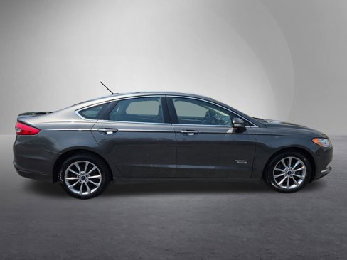 Used 2018 Ford Fusion Energi Titanium image 2