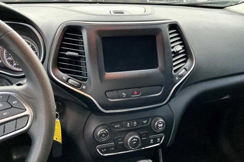 Used 2020 Jeep Cherokee Latitude image 6