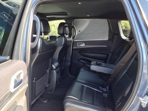 Used 2019 Jeep Grand Cherokee Limited image 12