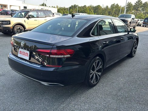 Used 2021 Volkswagen Passat 2.0T SE image 5