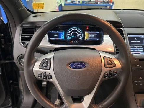 Used 2015 Ford Taurus SEL w/ Equipment Group 201A image 11