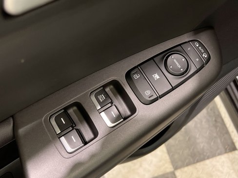 Used 2022 Kia Sportage Nightfall Edition image 28