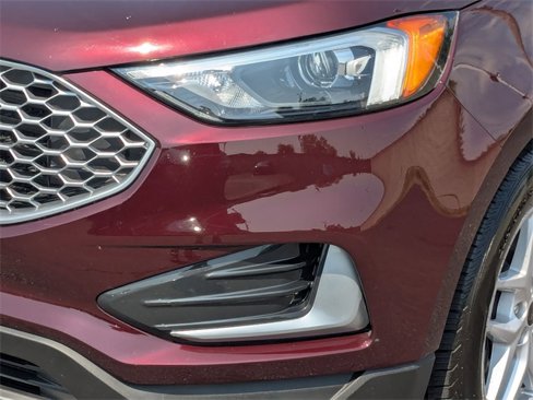 Used 2024 Ford Edge SEL image 9