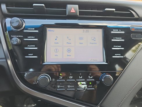 Used 2019 Toyota Camry LE image 20