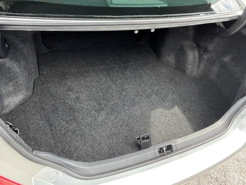 Used 2016 Toyota Camry SE image 22