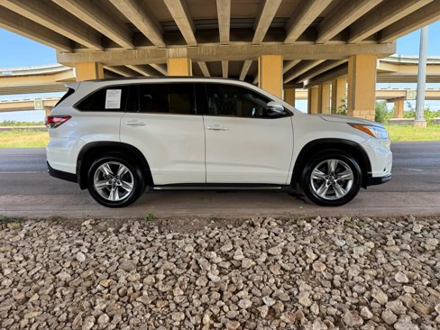 Used 2016 Toyota Highlander Limited image 2