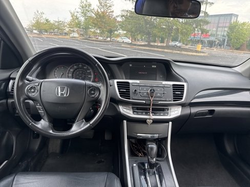 Used 2014 Honda Accord Sport image 15