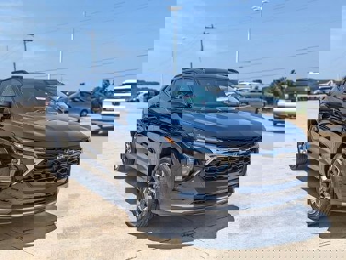New 2025 Chevrolet Trax LT w/ LT Convenience Package image 5