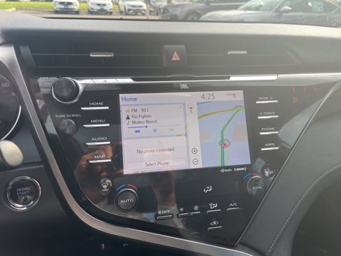 Used 2019 Toyota Camry XSE image 43