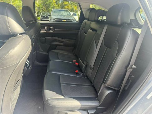 Used 2021 Kia Sorento S image 7