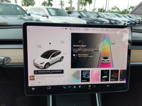 Used 2020 Tesla Model Y Long Range image 32