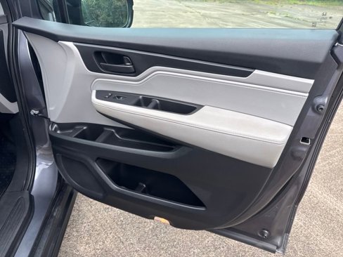 Used 2019 Honda Odyssey LX image 30
