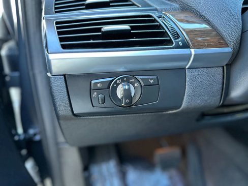 Used 2012 BMW X5 xDrive35d image 29