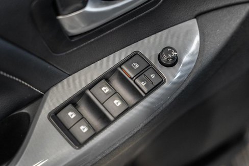 Used 2017 Toyota Sienna SE image 40