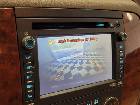 Used 2012 Chevrolet Suburban LTZ image 20