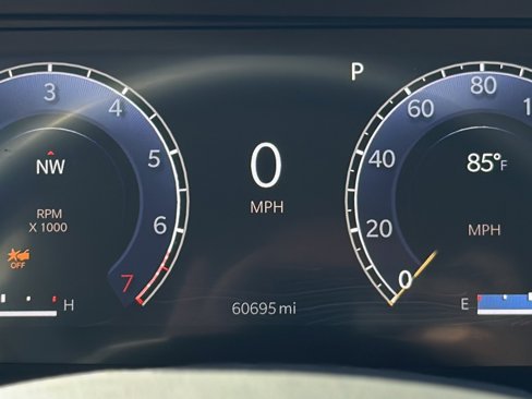 Used 2023 Jeep Grand Cherokee Limited image 15