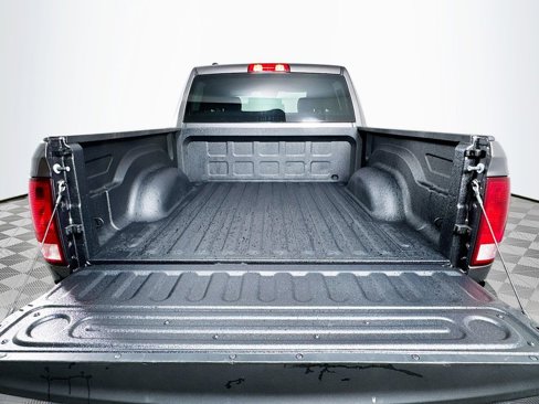 Used 2021 RAM 1500 Classic SLT image 26