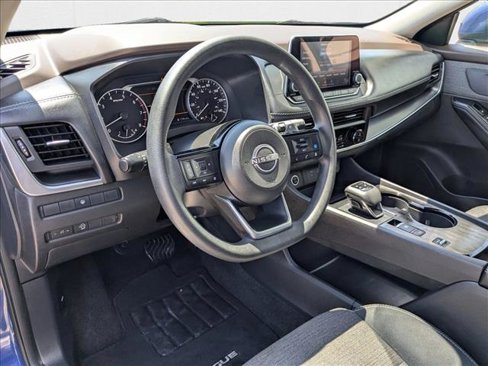 Used 2023 Nissan Rogue SV image 10