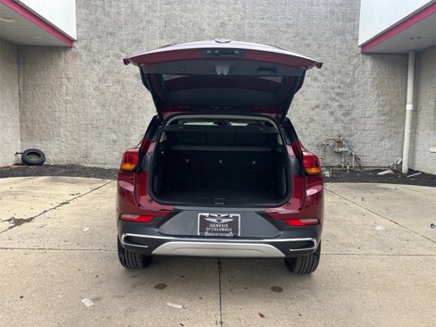 Used 2023 Buick Encore GX Essence w/ Experience Buick Package image 11