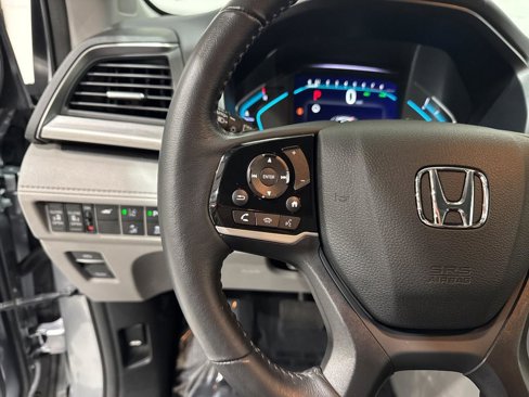 Used 2018 Honda Odyssey Touring image 35