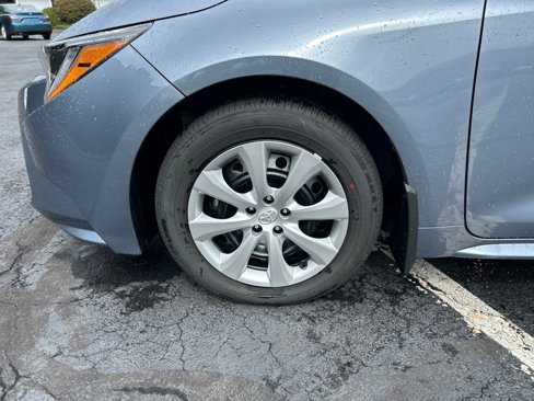 New 2025 Toyota Corolla LE image 27