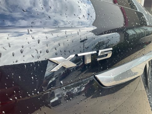 Used 2017 Cadillac XT5 FWD image 10