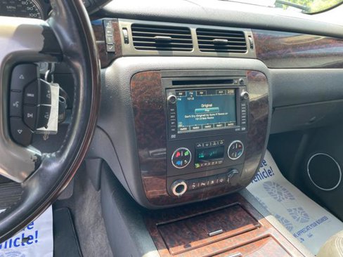 Used 2008 GMC Yukon XL Denali image 15