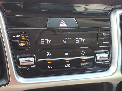 Used 2022 Kia Sorento S image 21