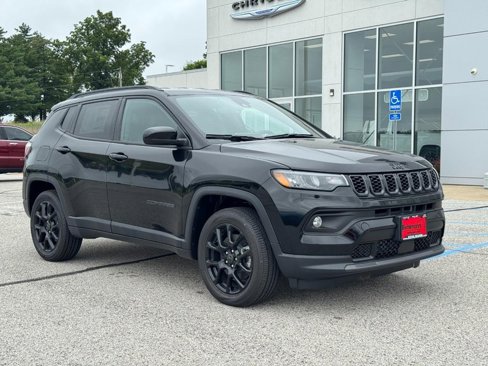 New 2025 Jeep Compass Latitude image 2