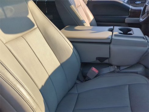 Used 2018 Ford F150 Lariat image 40