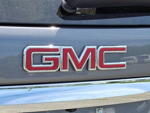 Used 2020 GMC Terrain SLE w/ Driver Convenience Package image 32