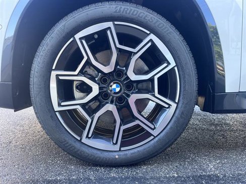 New 2025 BMW X1 xDrive28i w/ Technology Package image 9