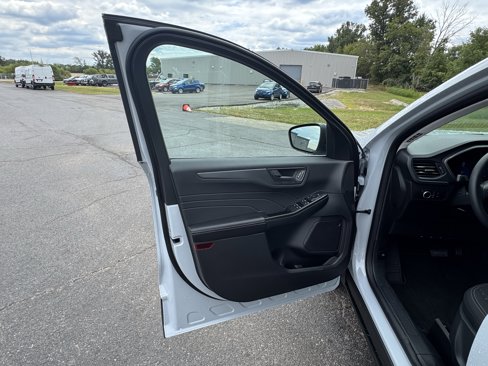 New 2025 Ford Escape Active image 10