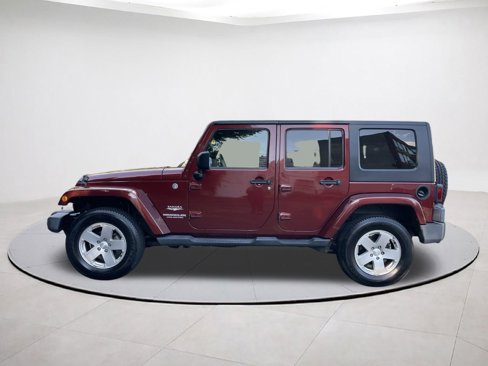 Used 2010 Jeep Wrangler Unlimited Sahara w/ Dual Top Group image 4